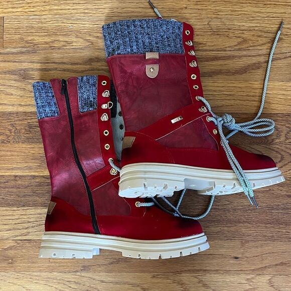 HKR Red Lace Up Boots | Size - Picture 2 of 6